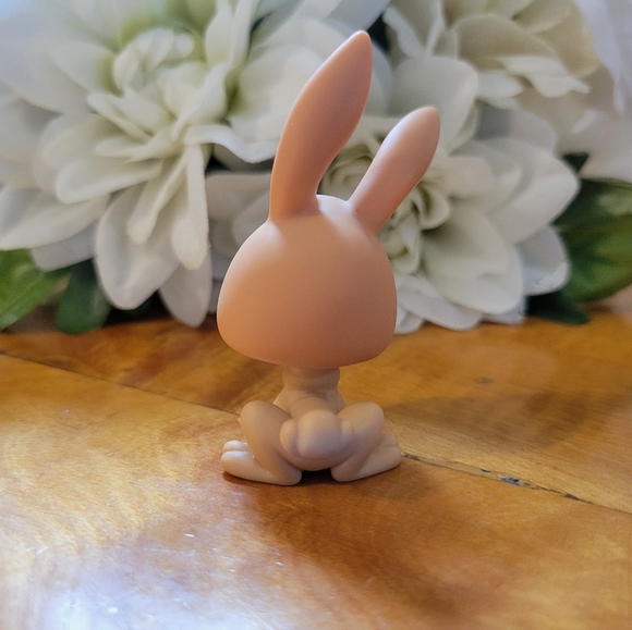 Littlest Pet Shop LPS #28 Bunny Rabbit Tan White Purple Eyes C - Picture 4 of 12